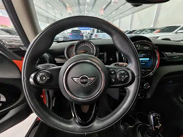 MINI MINI 2018