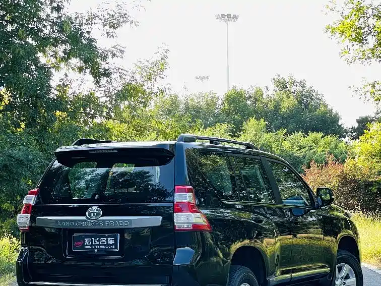 Toyota Prado 2016 — фото 24