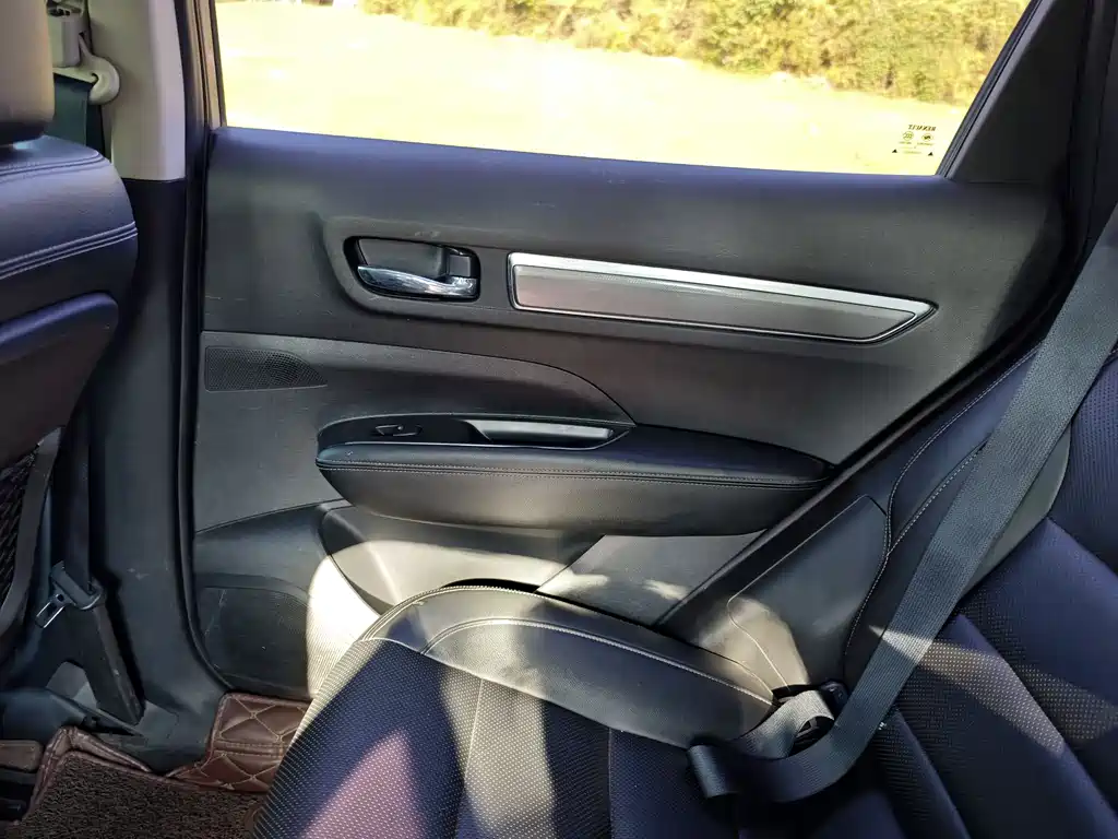 Renault Koleos 2017 — фото 14