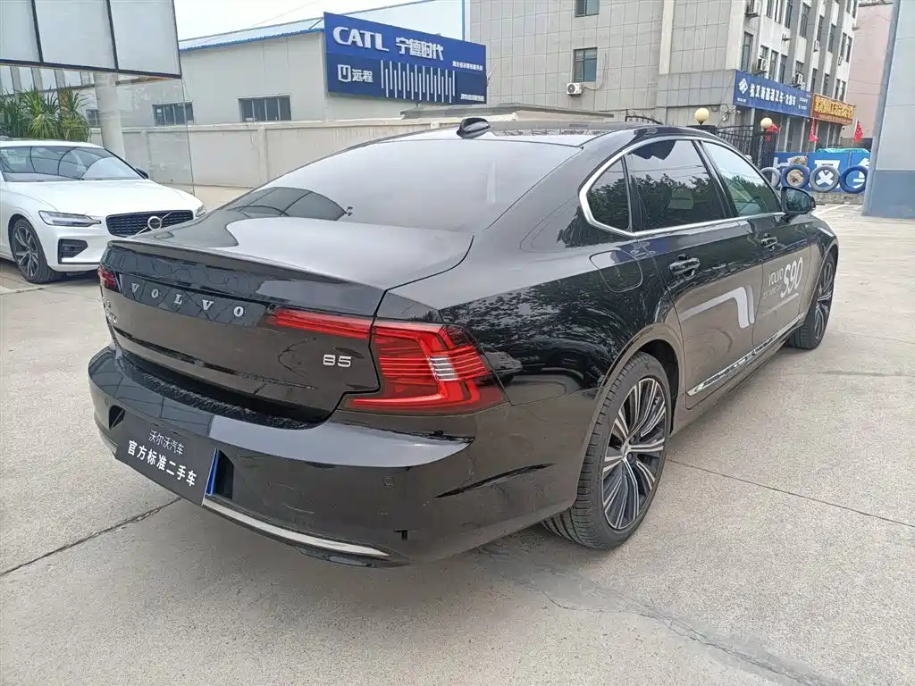 Volvo S90 2024 — фото 3