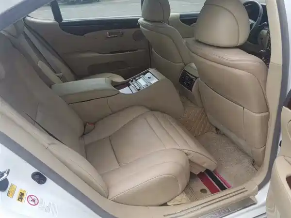Lexus LS 2006