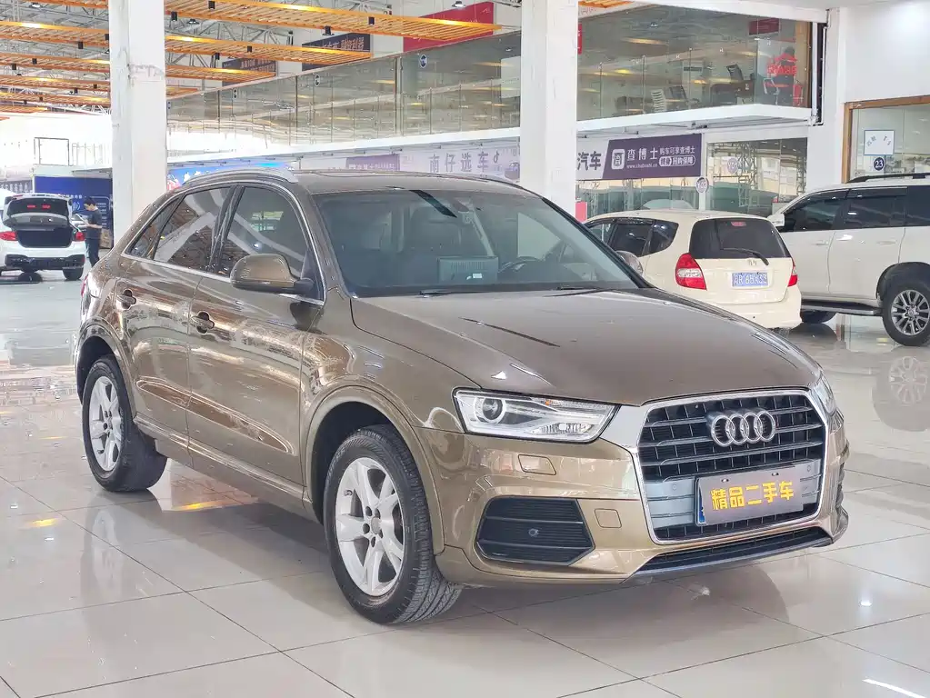Audi Q3 2016 — фото 6