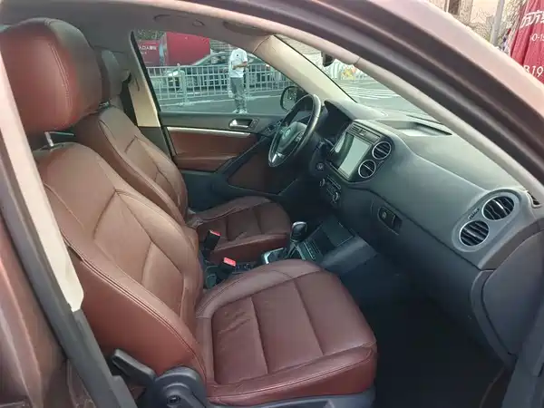 Volkswagen Tiguan 2015