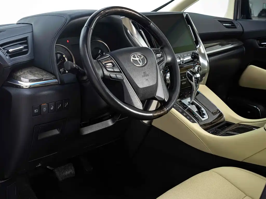 Toyota Vellfire 2021 — фото 10