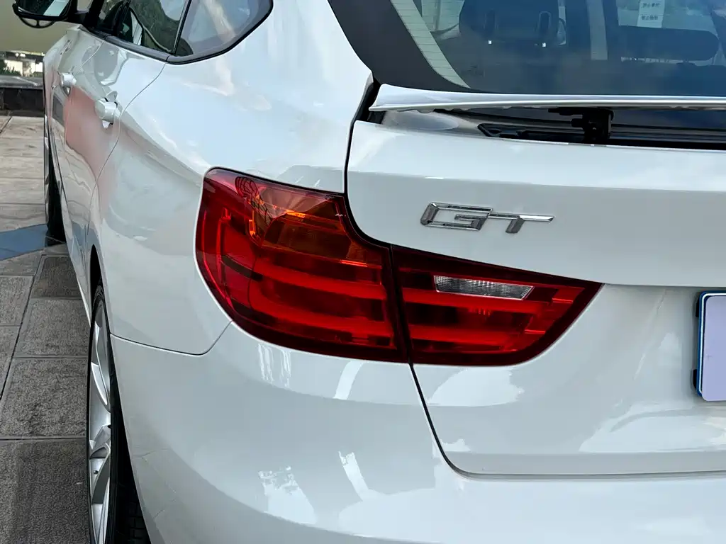 BMW 3 Series GT 2015 — фото 28