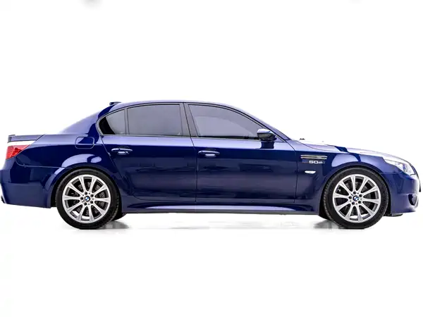 BMW M5 2005
