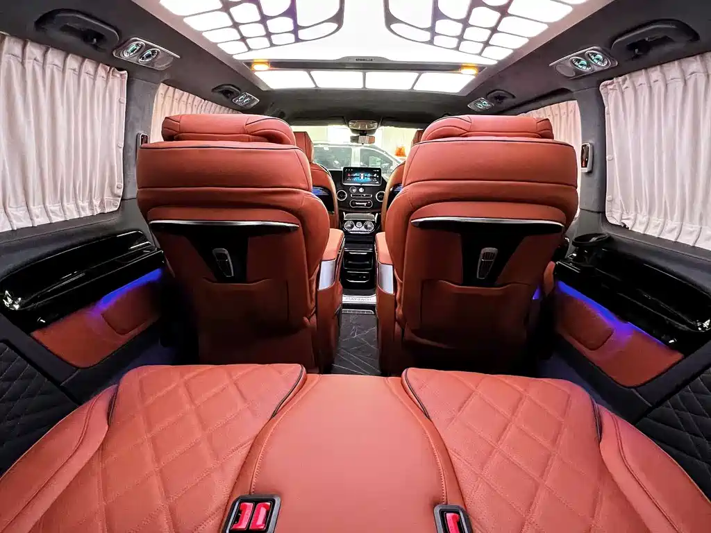 Mercedes-Benz Vito 2023 — фото 11