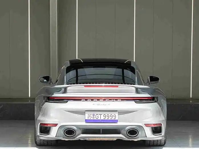 Porsche 911 2021 — фото 9