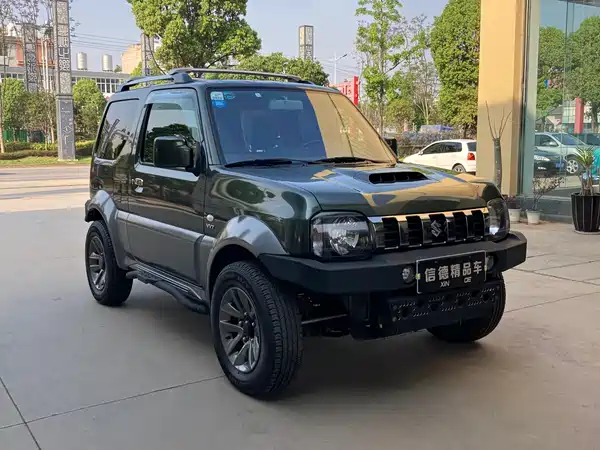 Suzuki Jimny 2015