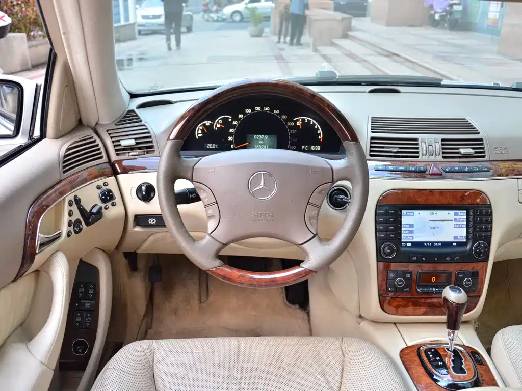 Mercedes-Benz S-Class 2005 — фото 13
