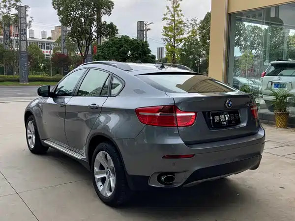 BMW X6 2012