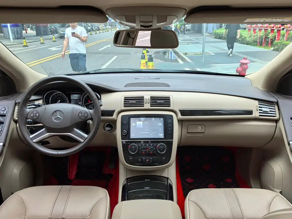 Mercedes-Benz R-Class 2015 — фото 13