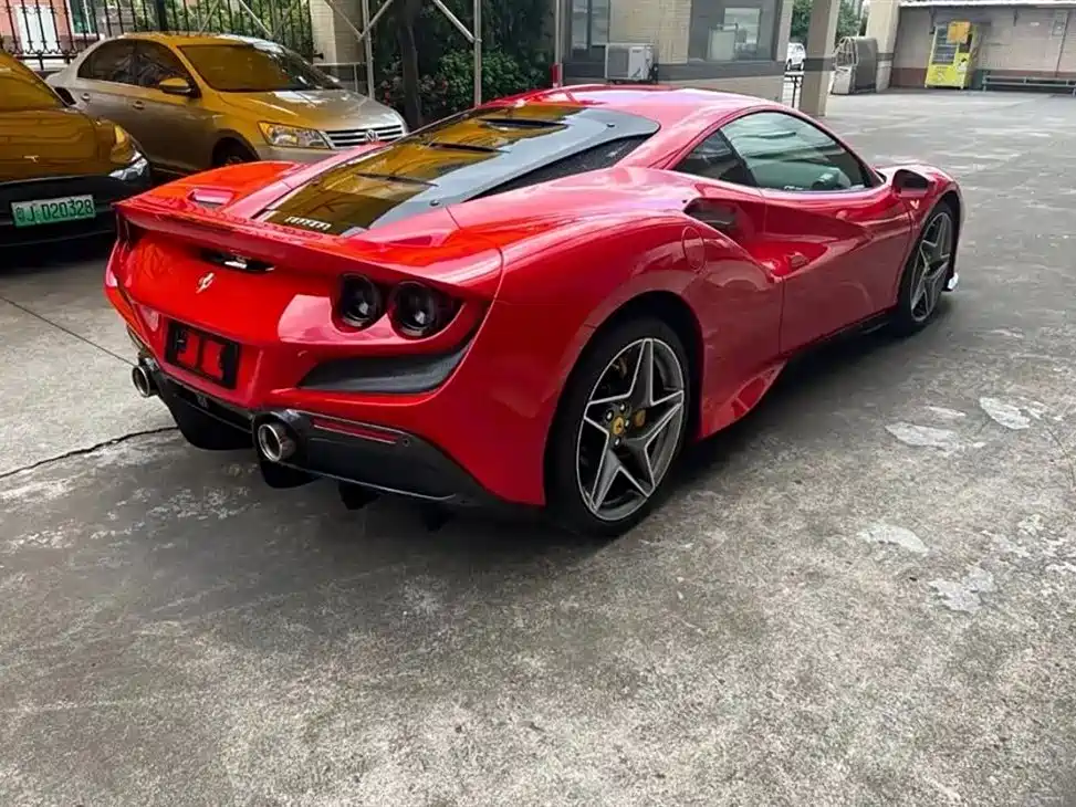 Ferrari F8 2022 — фото 4