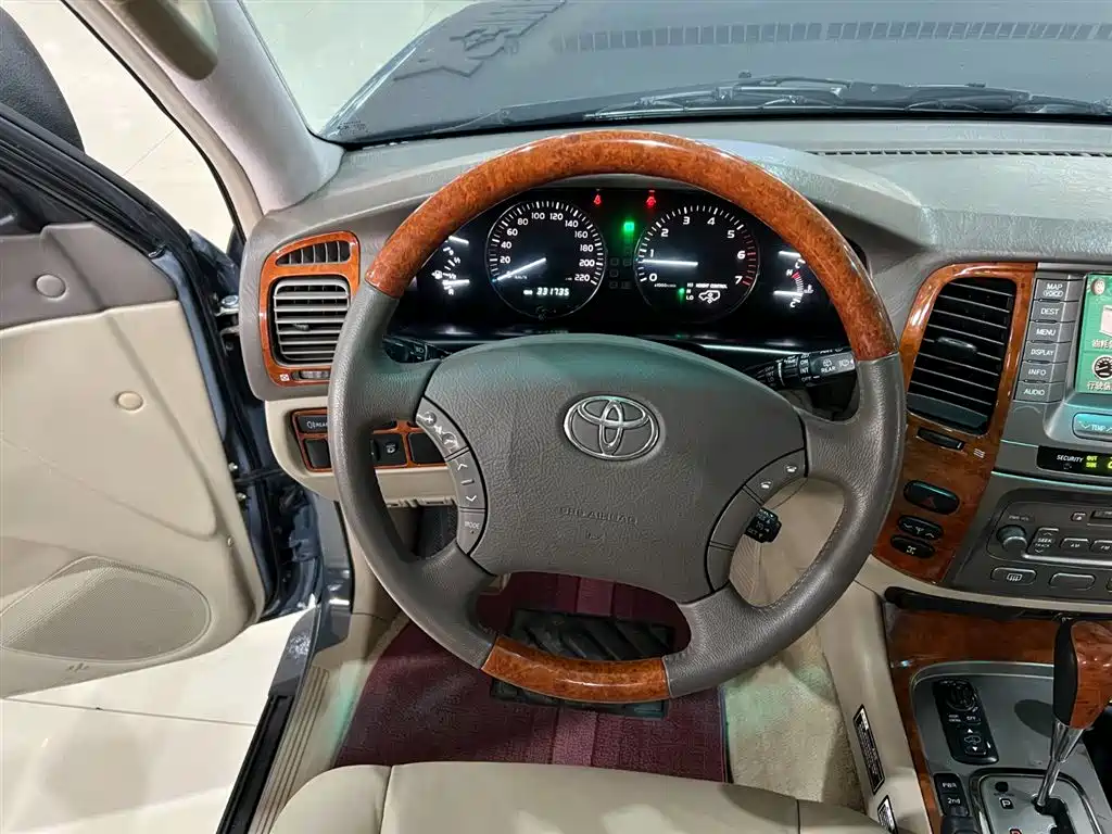Toyota Land Cruiser 2005 — фото 13