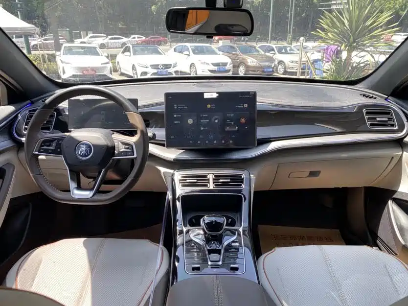 BYD Qin PLUS 2023 — фото 15