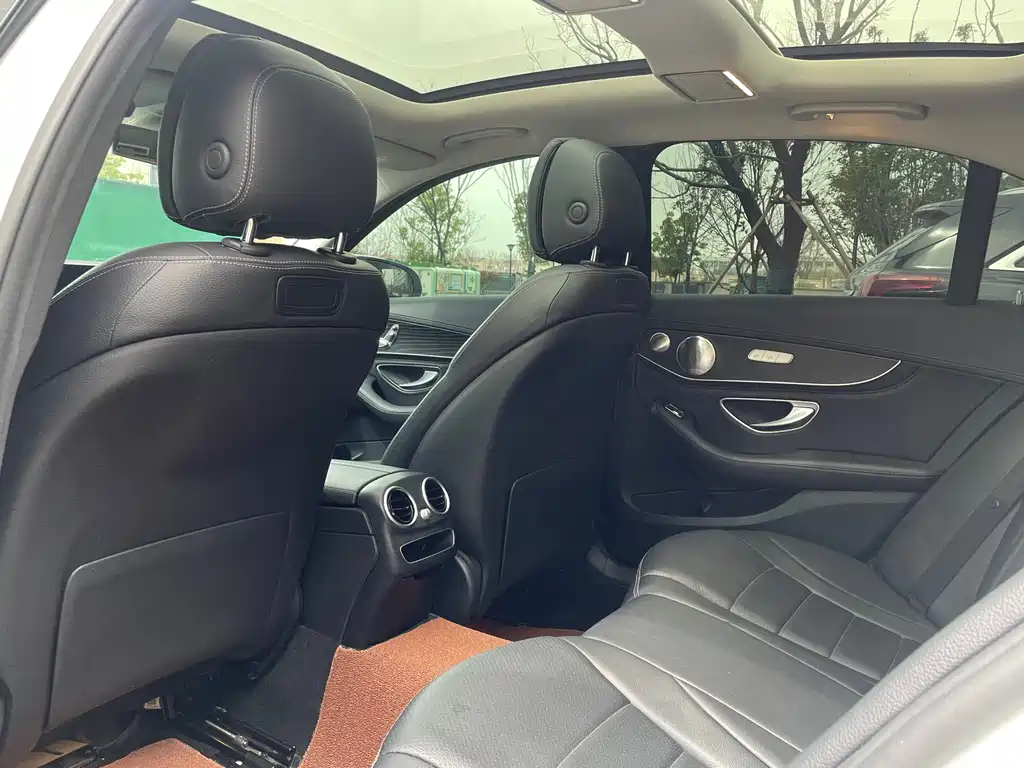 Mercedes-Benz C-Class 2019 — фото 15