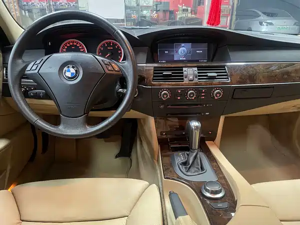 BMW 5 Series 2006