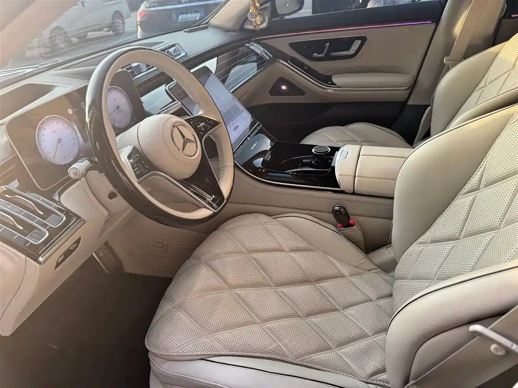 Mercedes-Benz Maybach S-Class 2022 — фото 10