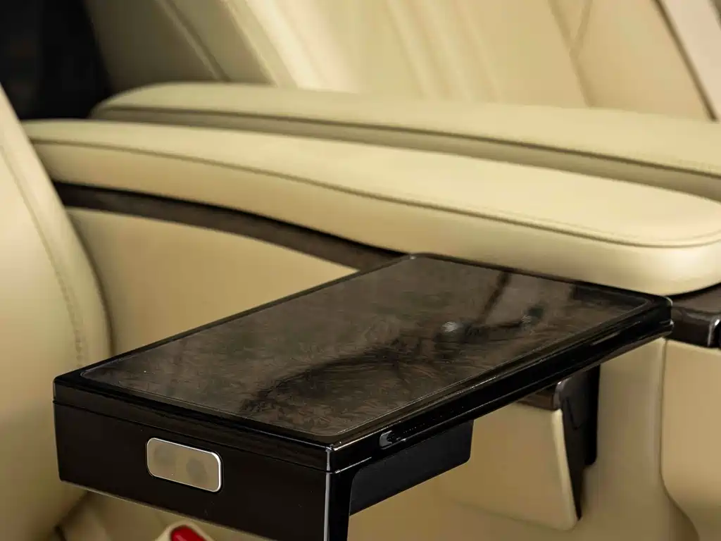 Toyota Vellfire 2021 — фото 15