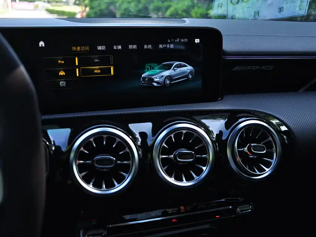 Mercedes-Benz CLA AMG 2022 — фото 10