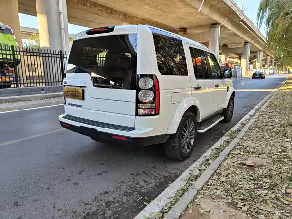 Land Rover Discovery 2016