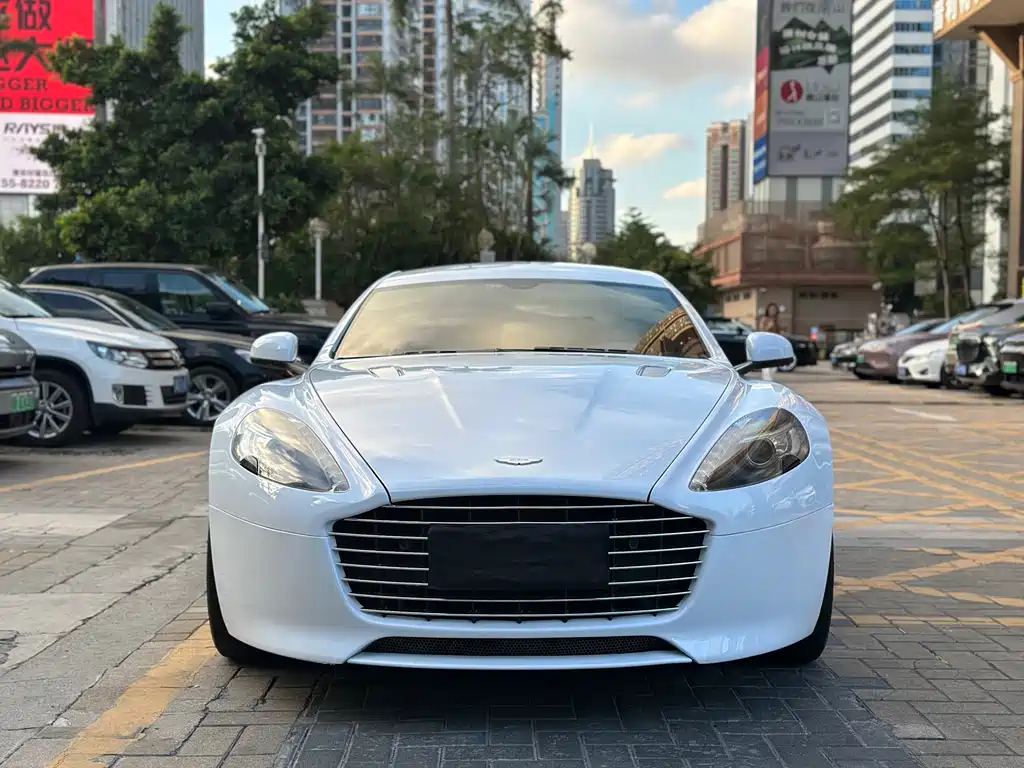 Aston Martin Rapide 2016 — фото 2