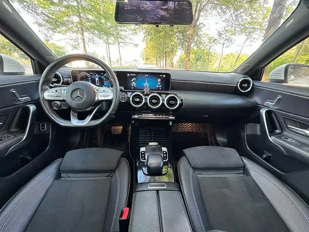 Mercedes-Benz A-Class 2019 — фото 6