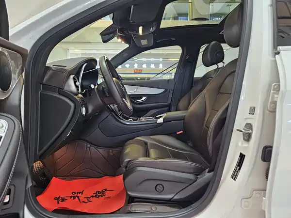 Mercedes-Benz GLC 2020