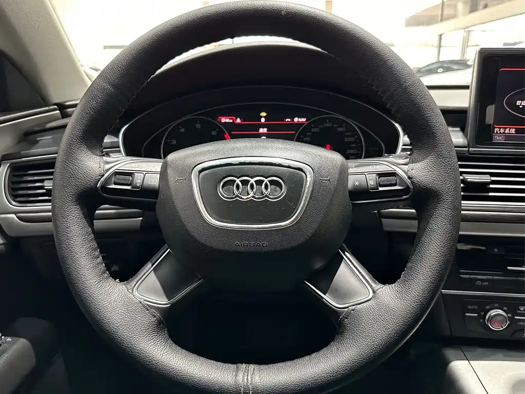 Audi A7 2014 — фото 12