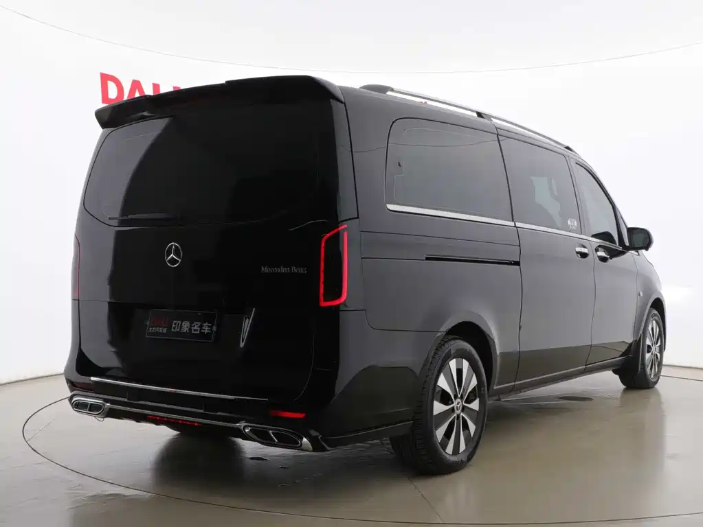 Mercedes-Benz Vito 2023 — фото 21