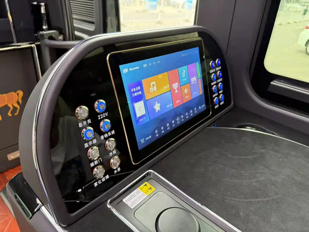 Toyota Coaster 2023 — фото 14