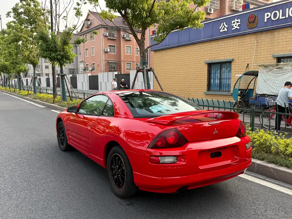Mitsubishi Eclipse 2001 — фото 9