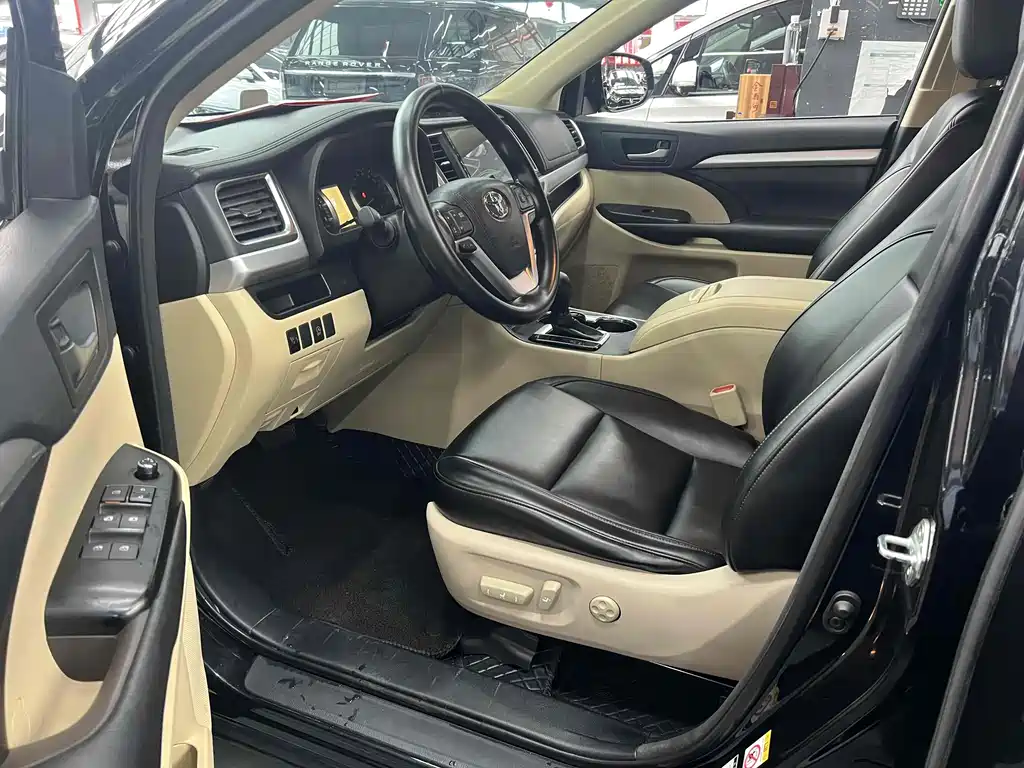 Toyota Highlander 2019 — фото 12