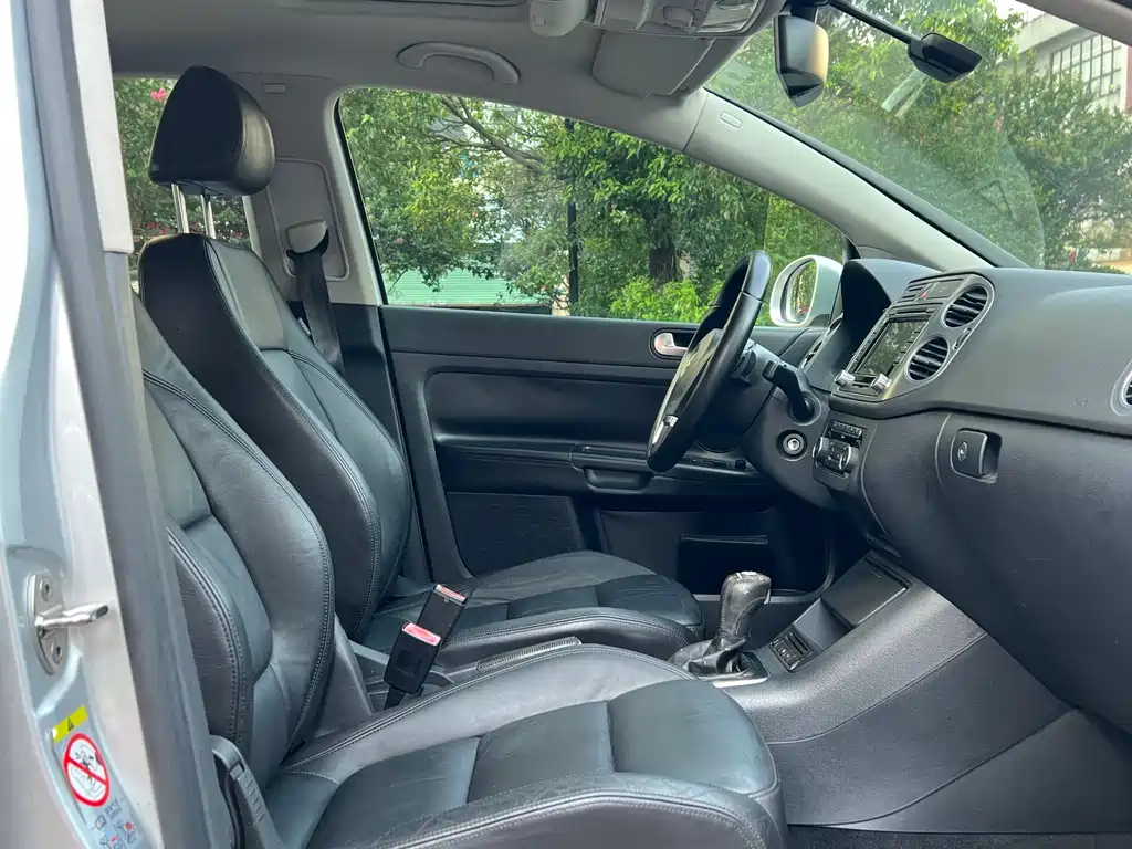 Volkswagen Golf 2012 — фото 18