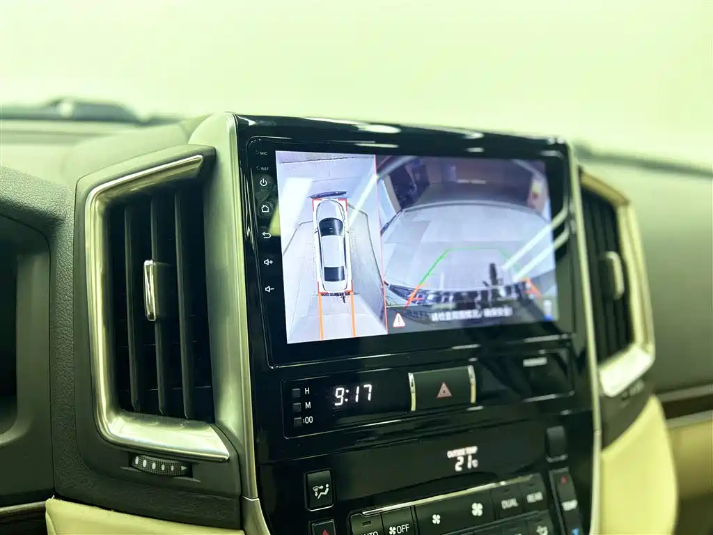 Toyota Land Cruiser 2019 — фото 17