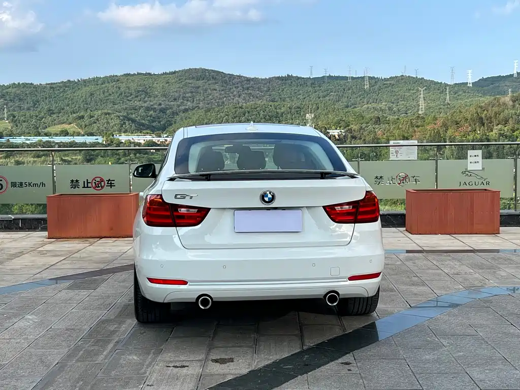 BMW 3 Series GT 2015 — фото 26