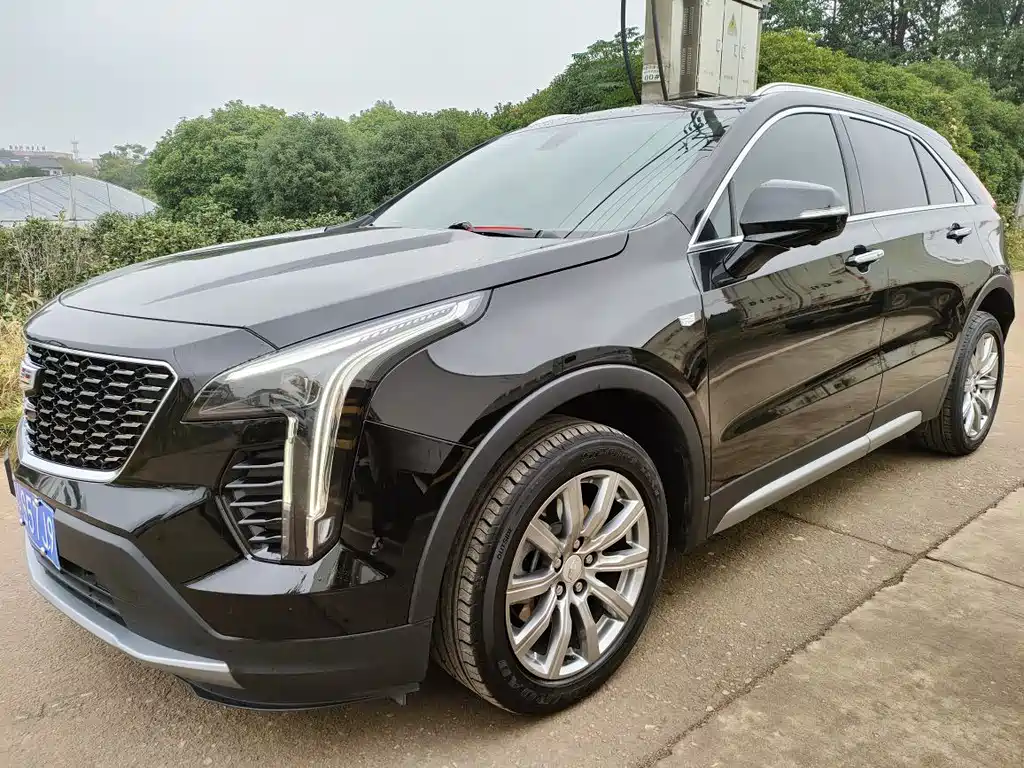Cadillac XT4 2020 — фото 2