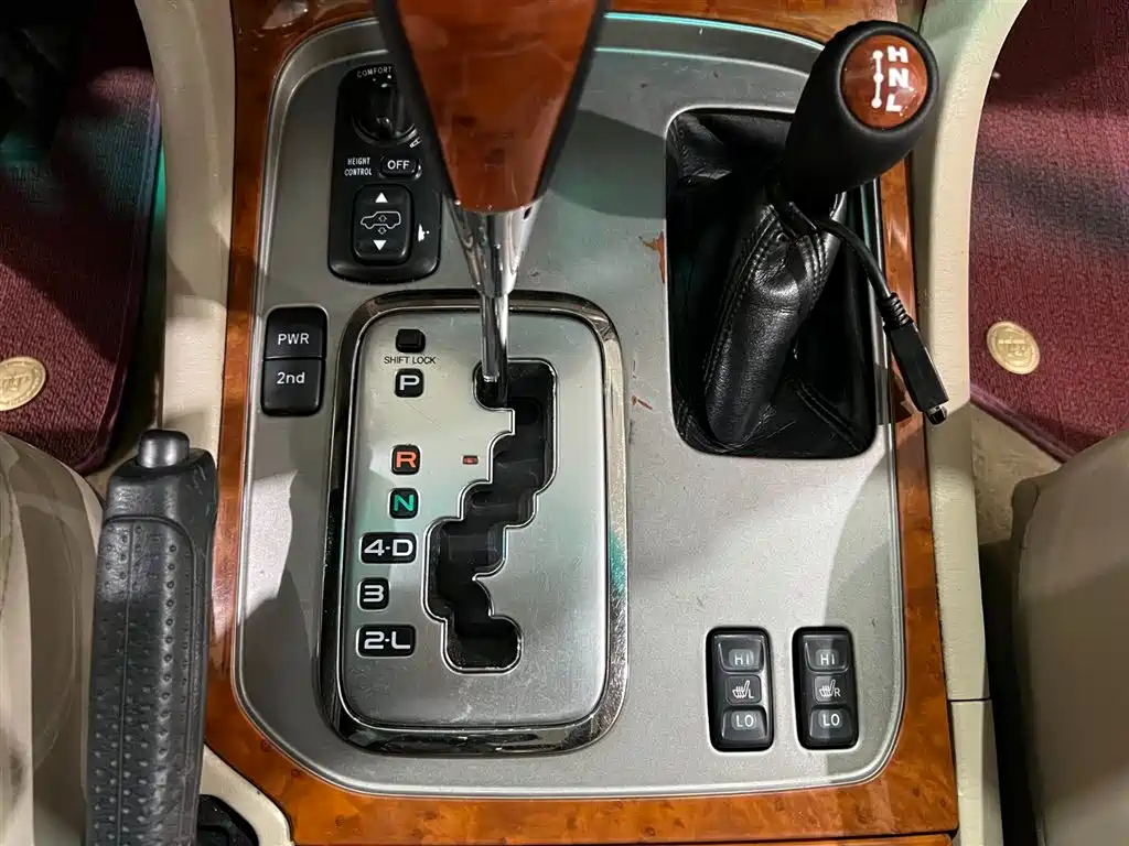Toyota Land Cruiser 2005 — фото 20