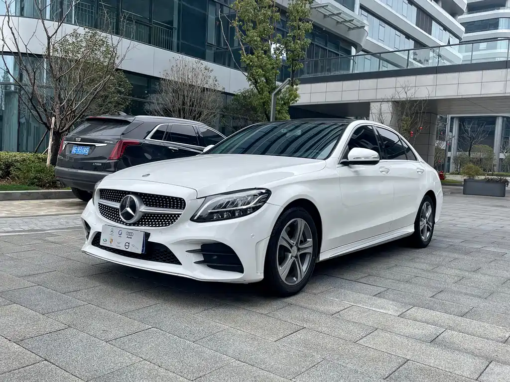Mercedes-Benz C-Class 2019 — фото 1