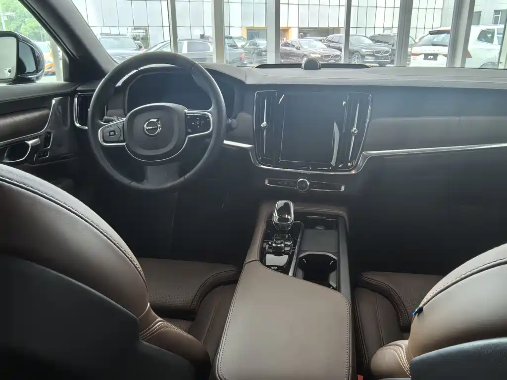 Volvo S90 2024 — фото 10