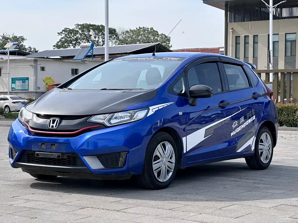 Honda Fit 2016 — фото 1