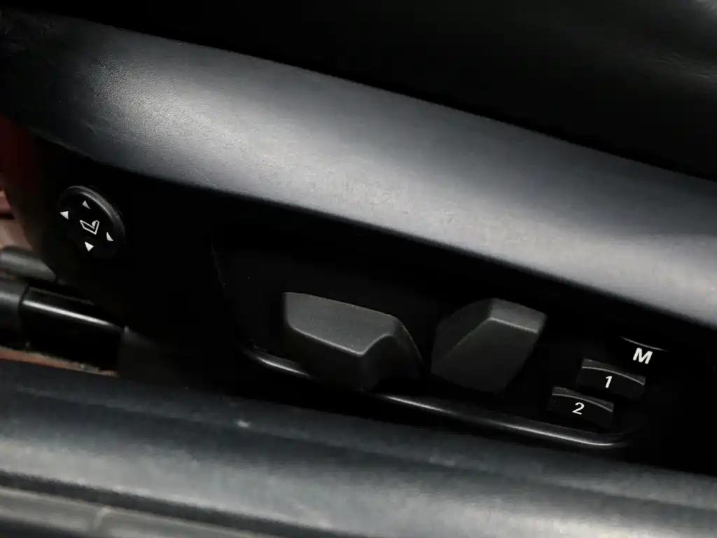 BMW M3 2012 — фото 25