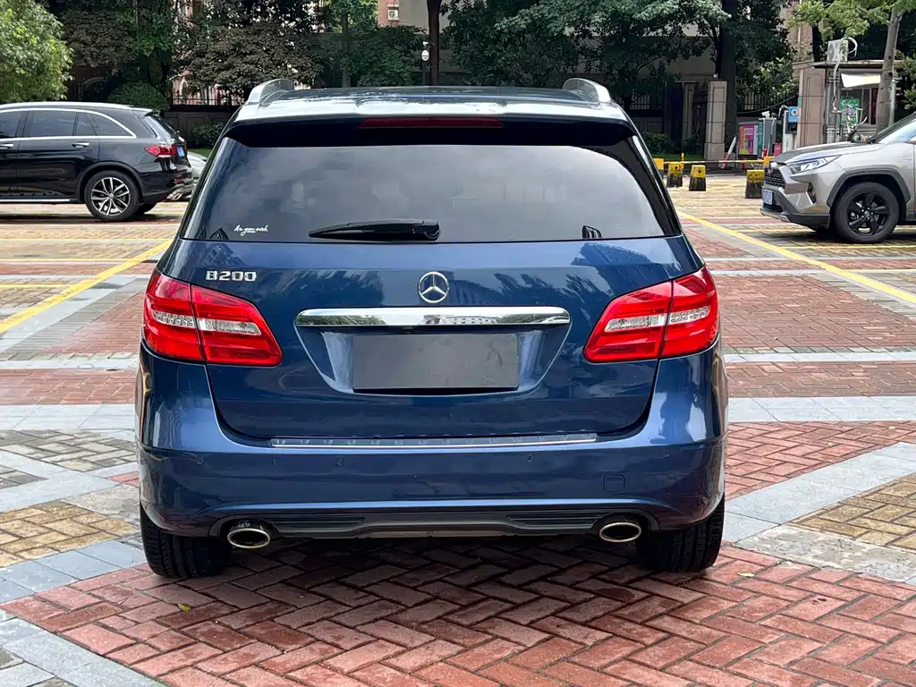 Mercedes-Benz B-Class 2012