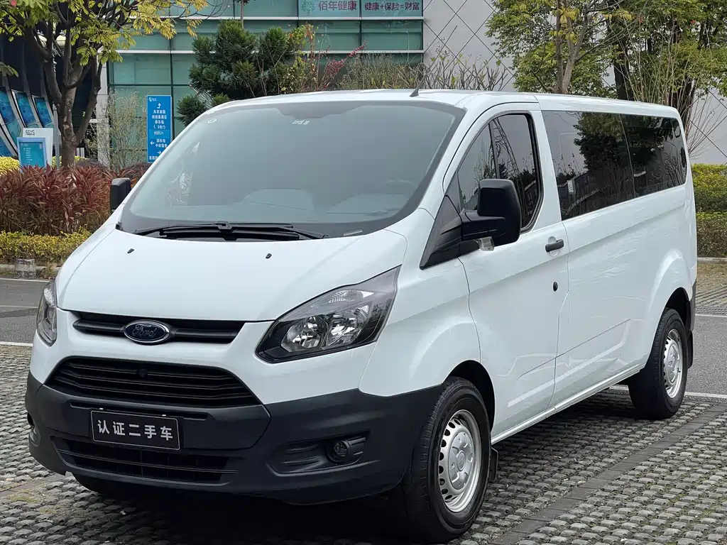Ford Transit 2022 — фото 1