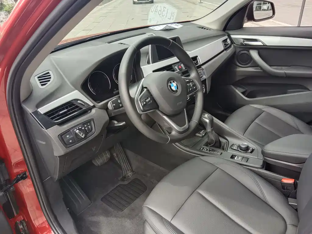 BMW X1 2019 — фото 12