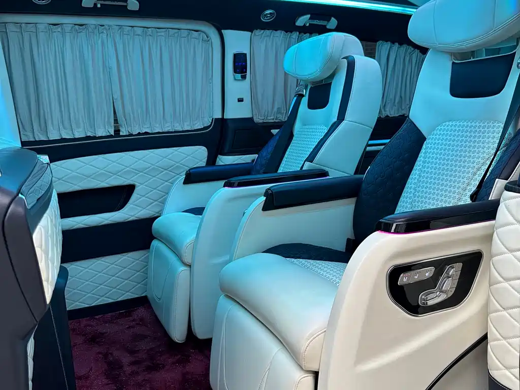 Mercedes-Benz Vito 2023 — фото 10