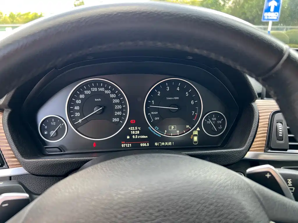 BMW 3 Series GT 2015 — фото 15