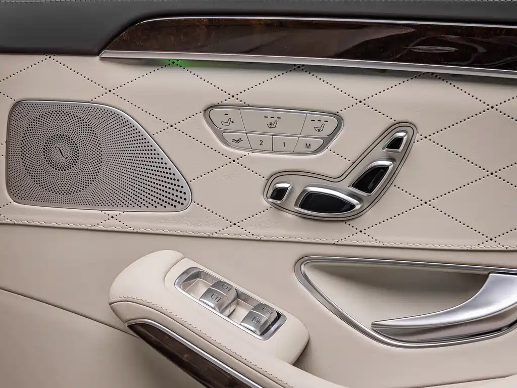 Mercedes-Benz S-Class AMG 2019 — фото 18