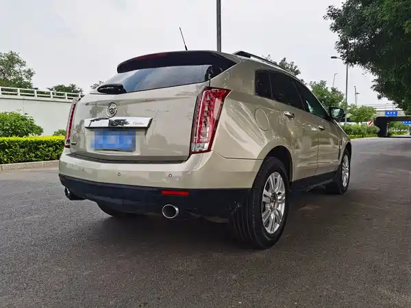 Cadillac SRX 2011