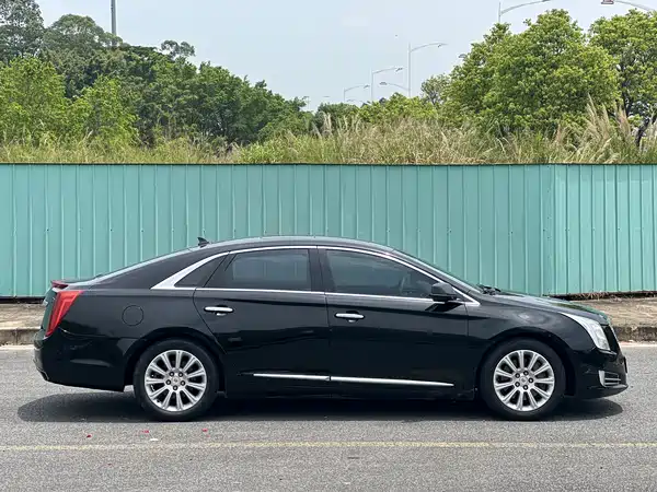 Cadillac XTS 2014